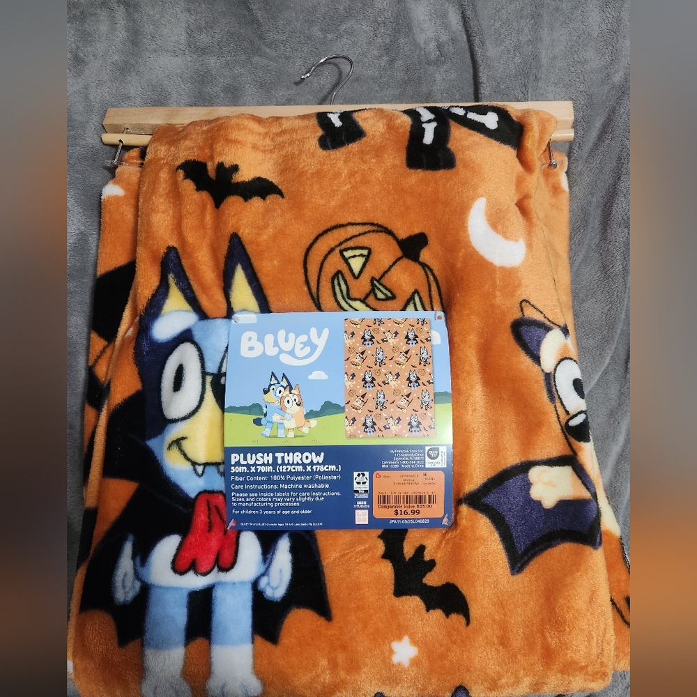 Bluey Halloween Throw